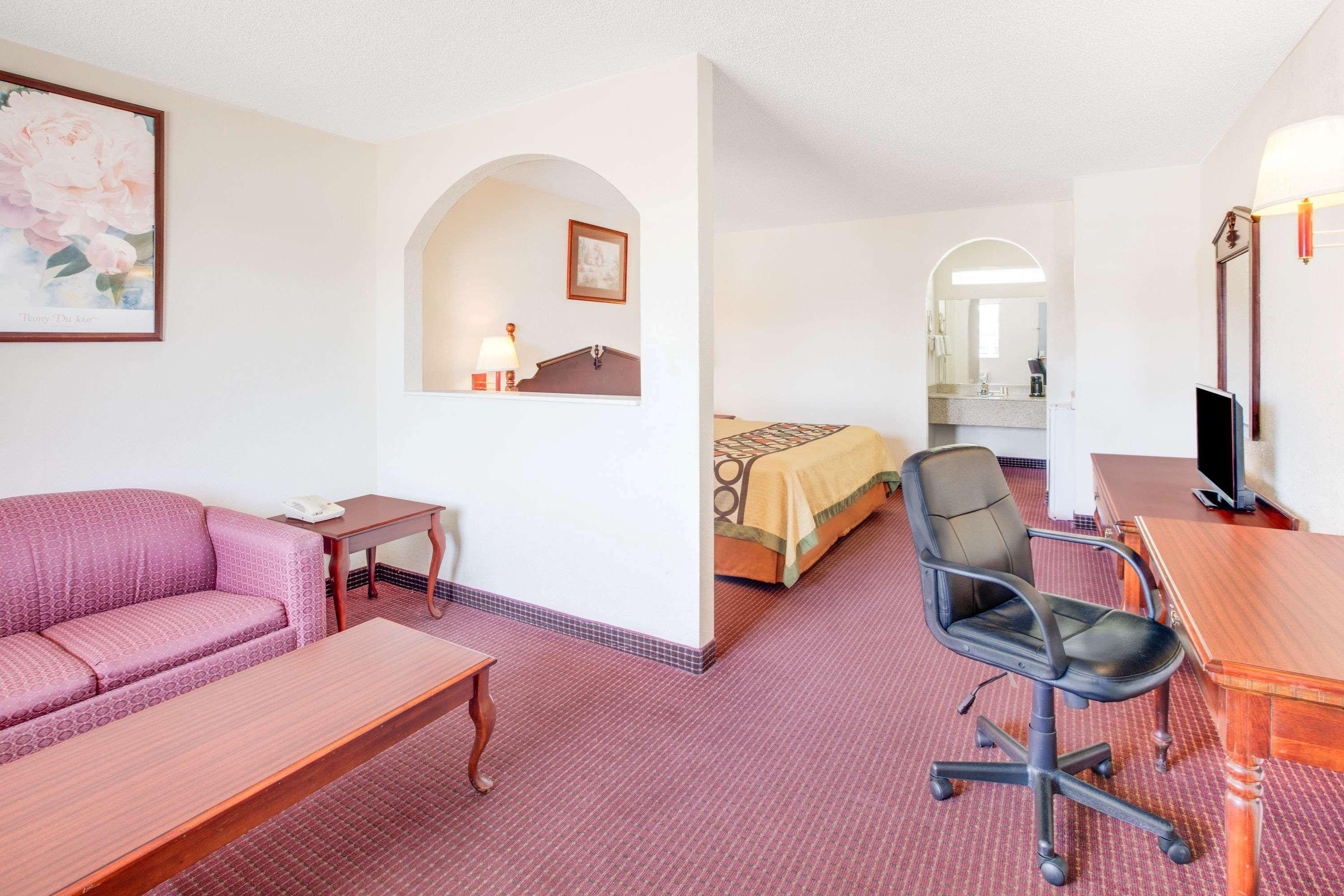 Super 8 By Wyndham Arkadelphia Caddo Valley Area Exterior foto