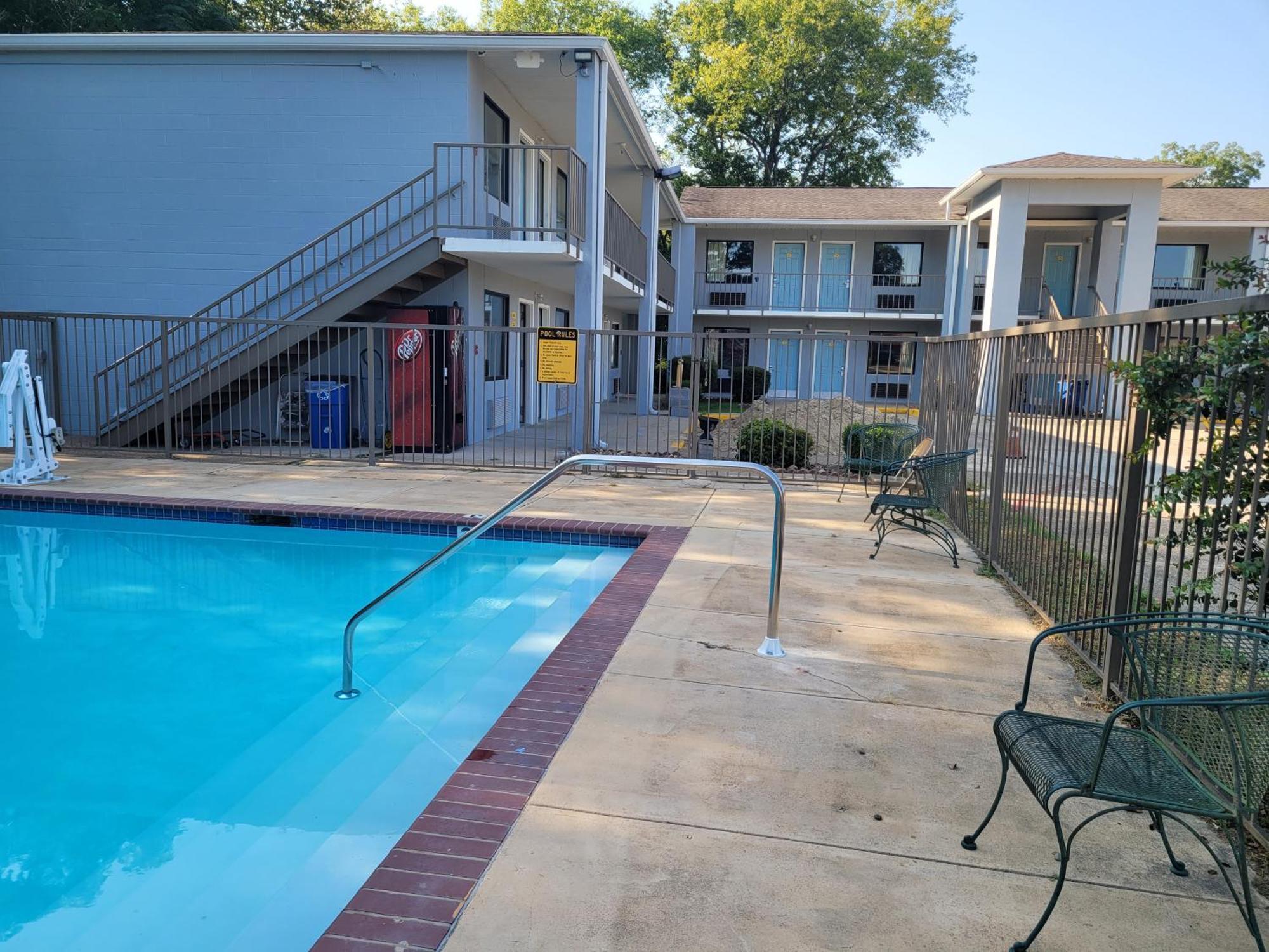 Super 8 By Wyndham Arkadelphia Caddo Valley Area Exterior foto